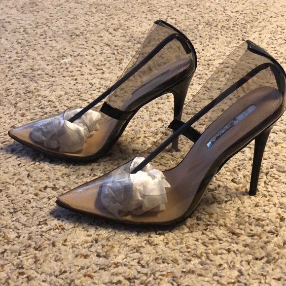 Pumps - Picture 2 of 5